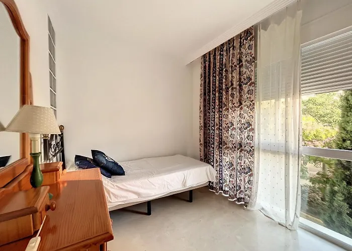 Alo Urban Sunshine Apartment Estepona